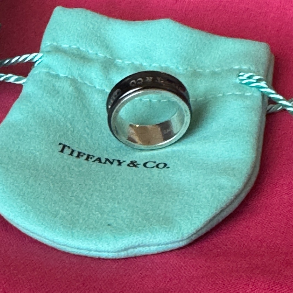 GUARANTEED AUTHENTIC! Tiffany & Co 1837 Titanium Concave band  Size 7